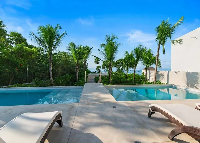 Apartment Aqua Two Bedroom Ocean View With Hot Tub 2 Min Walk To